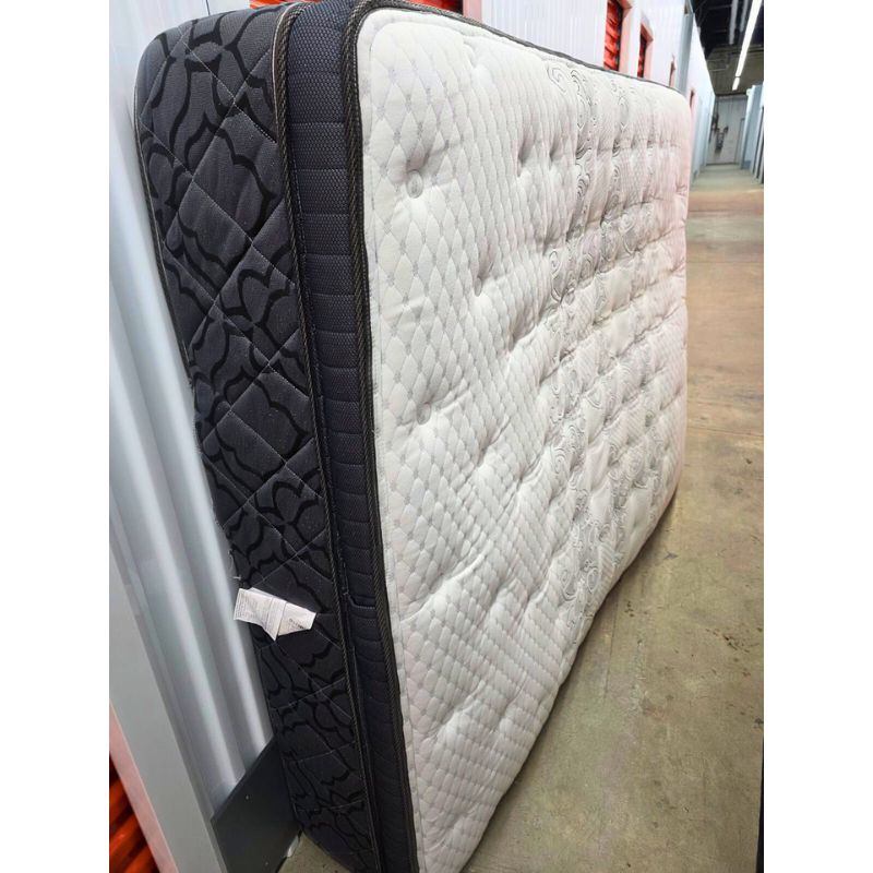 matelas Sealy Posturepedic Montréal