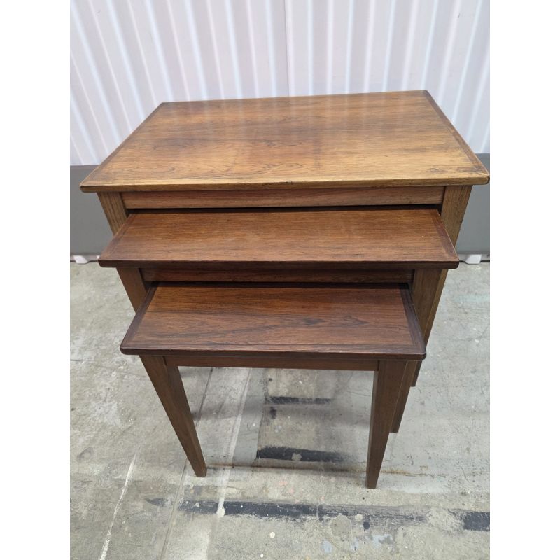 Ensemble de 3 tables gigognes en bois style rétro