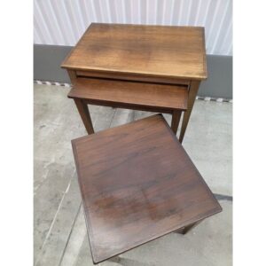 Ensemble de 3 tables gigognes en bois style rétro