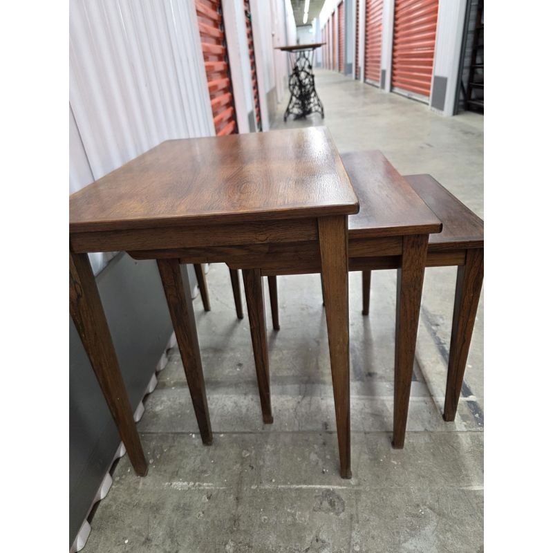 Ensemble de 3 tables gigognes en bois style rétro